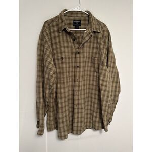 Woolrich Men's Plaid Button-Down Shirt in Olive Brown